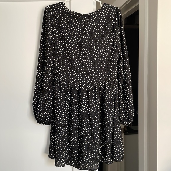 Cute Vintage Inspired Bell Sleeve Polka Dot Dress - Picture 6 of 6
